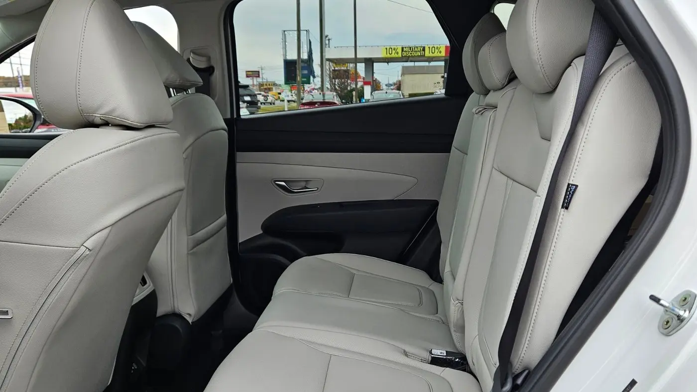 2026 Hyundai TUCSON SEL Premium