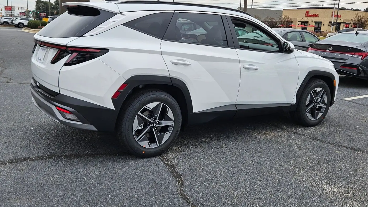 2026 Hyundai TUCSON SEL Premium