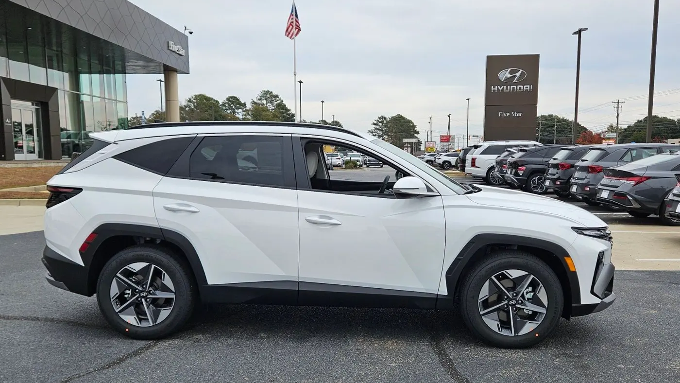 2026 Hyundai TUCSON SEL Premium