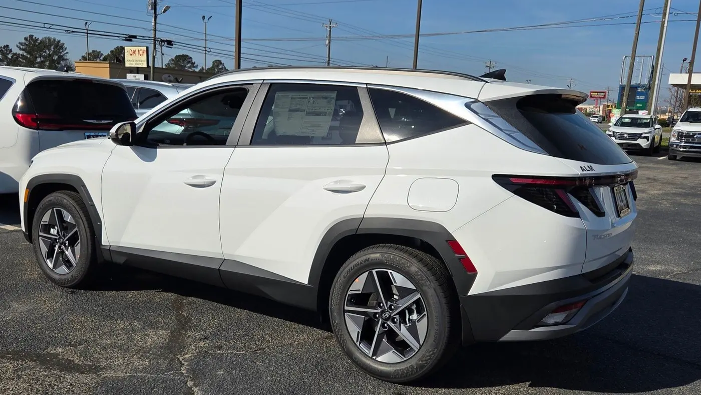 2026 Hyundai TUCSON SEL Premium