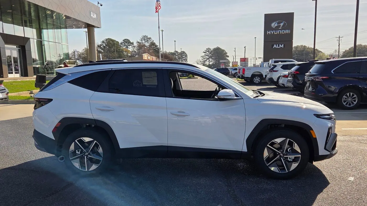2026 Hyundai TUCSON SEL Premium