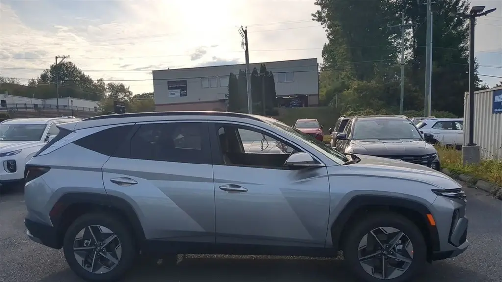 2026 Hyundai TUCSON SEL Premium
