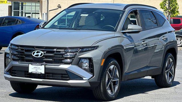 2026 Hyundai TUCSON SEL Premium