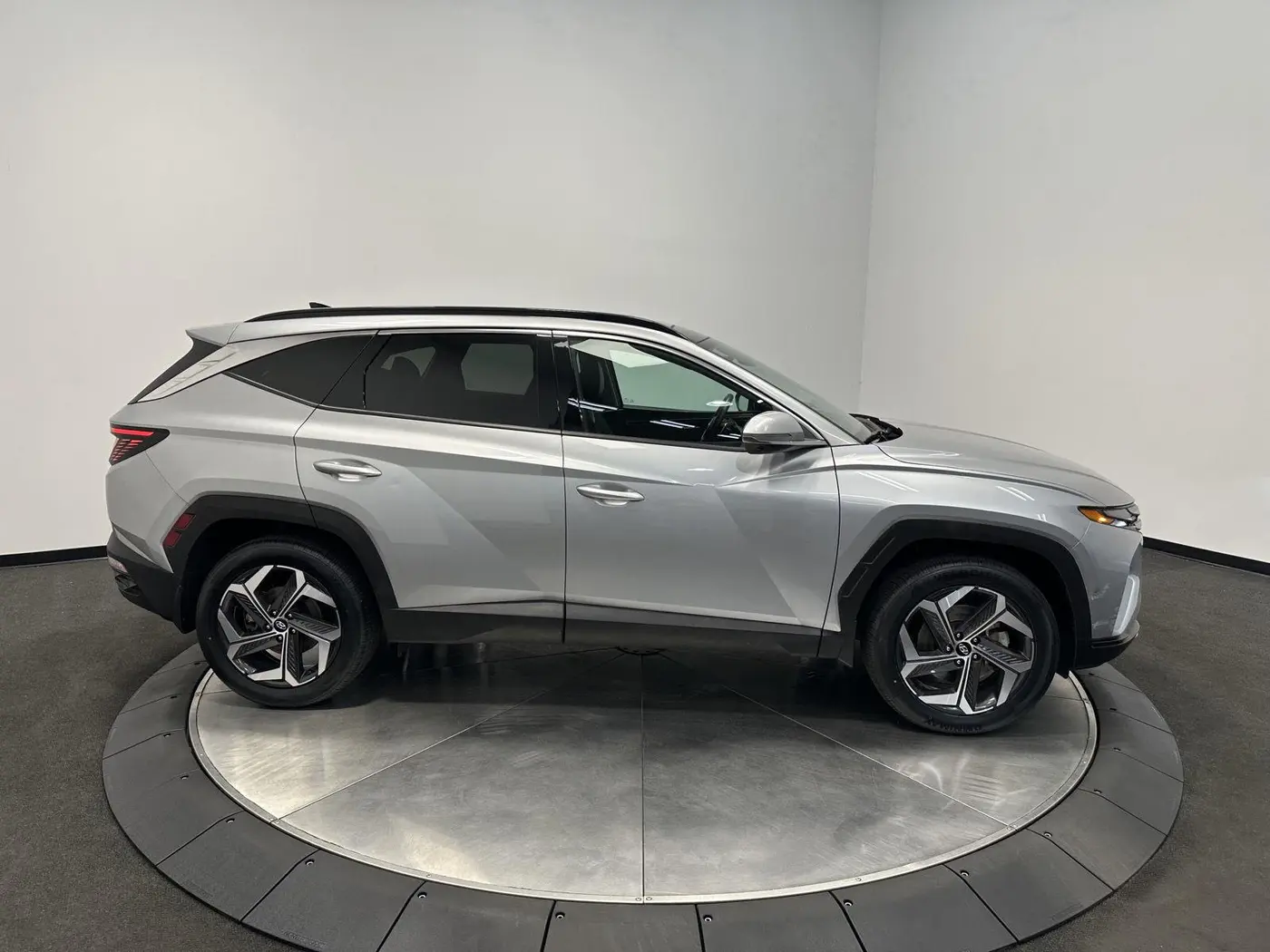 2023 Hyundai Tucson - $27,499