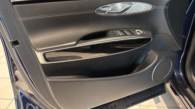 2024 Genesis GV70 2.5T Standard