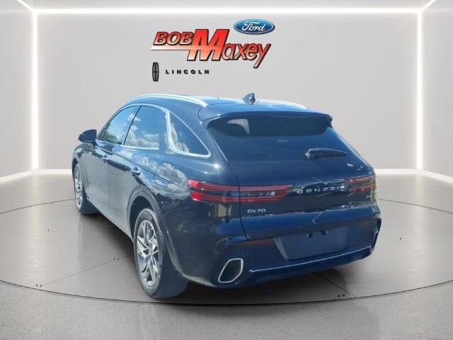 2025 Genesis Gv70 - $30,826