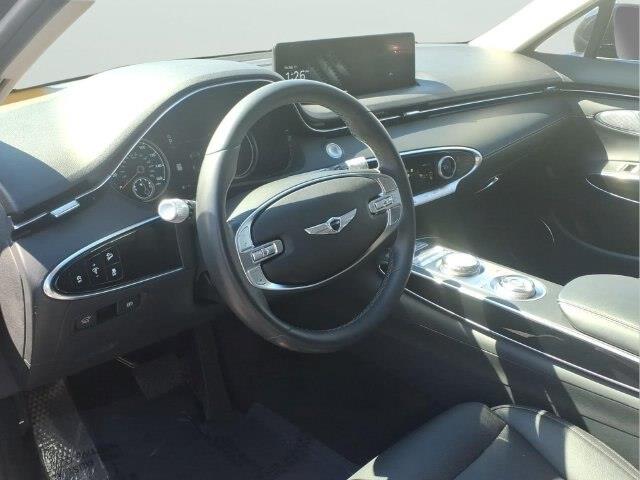 2025 Genesis Gv70 - $30,826