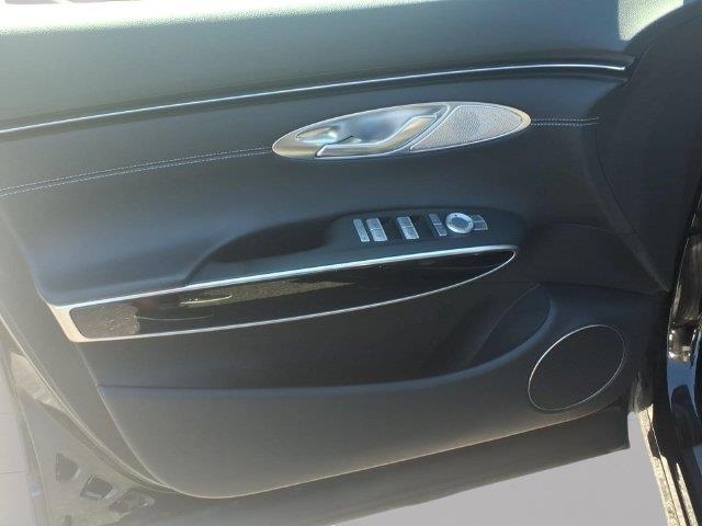 2025 Genesis Gv70 - $30,826