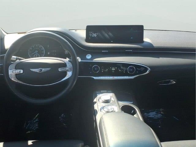 2025 Genesis Gv70 - $30,826
