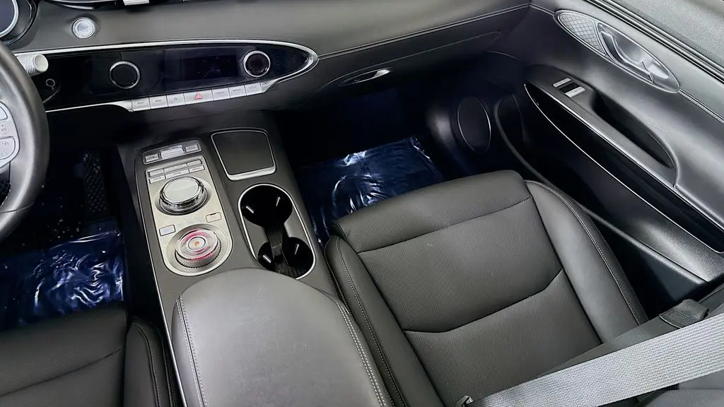 2025 Genesis GV70 2.5T Standard