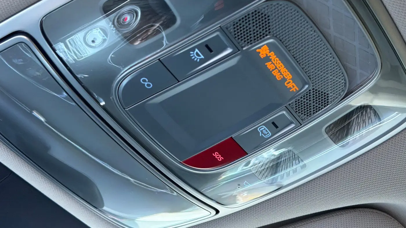 2025 Genesis GV70 2.5T Standard