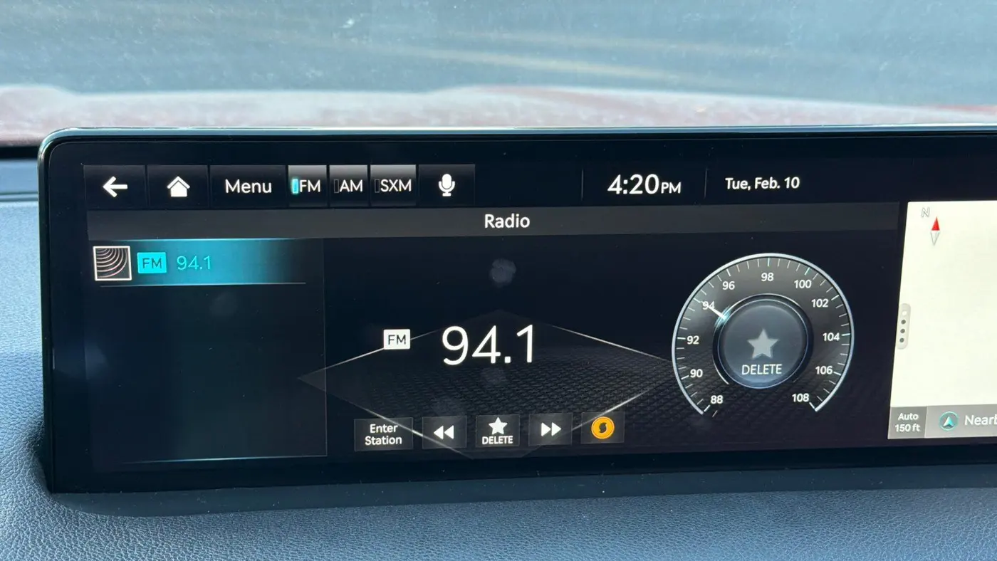 2025 Genesis GV70 2.5T Standard
