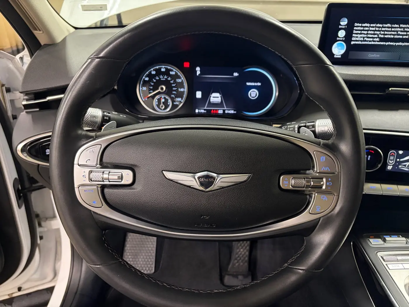2025 Genesis Gv70 - $28,500
