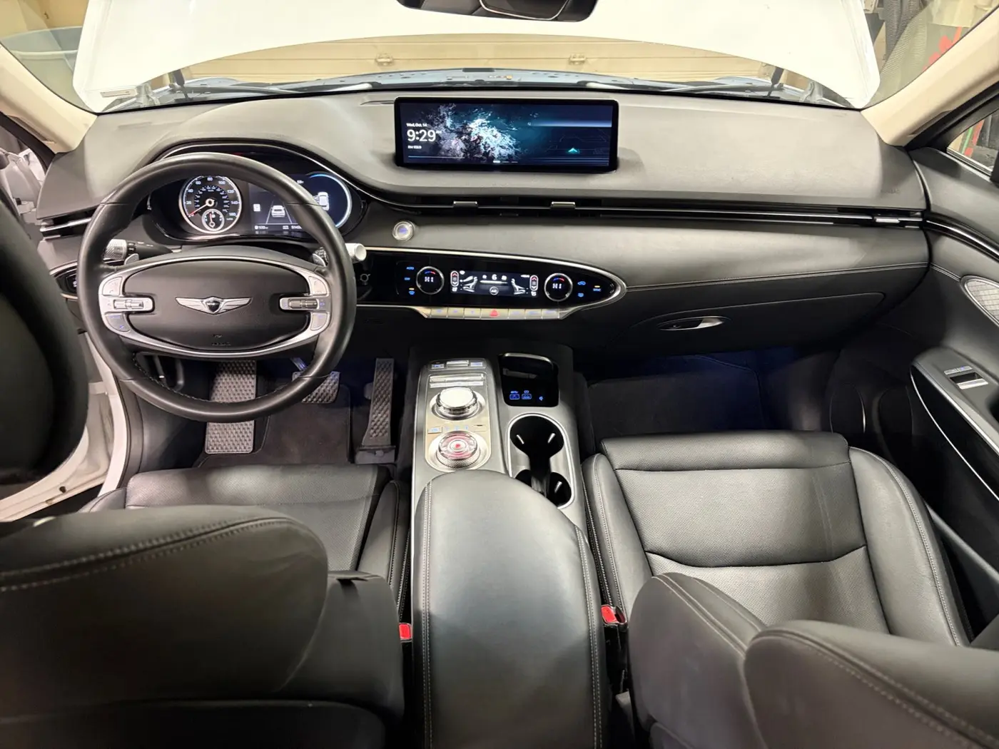 2025 Genesis Gv70 - $28,500
