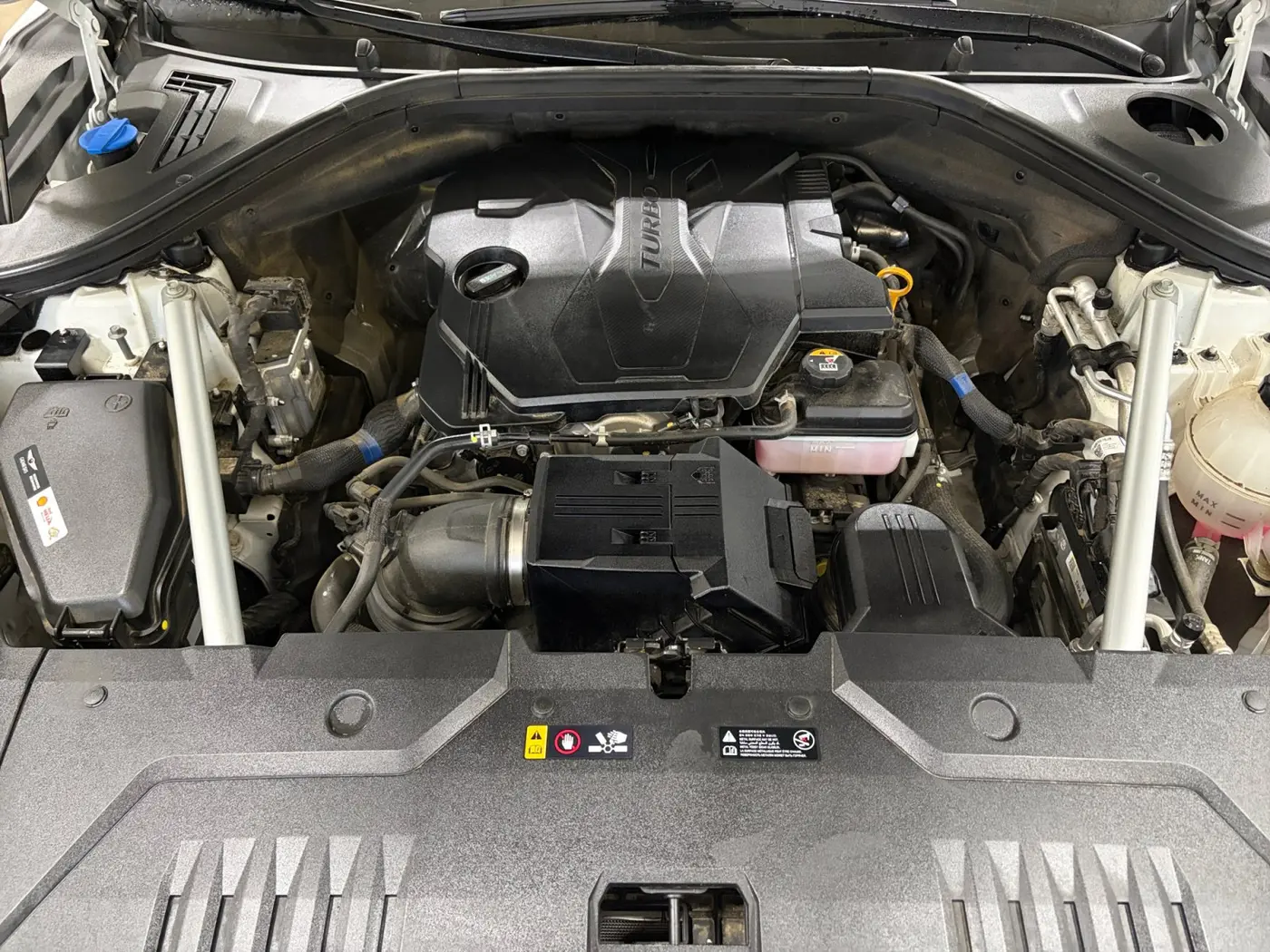2025 Genesis Gv70 - $28,500