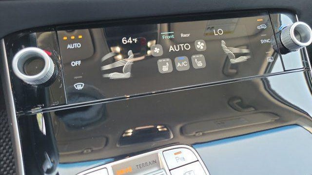 2026 Genesis GV70 2.5T Standard