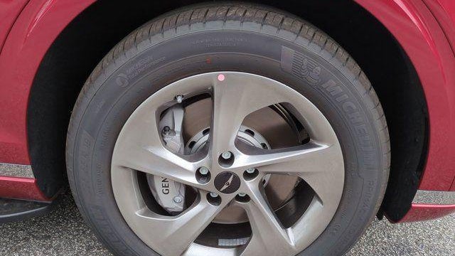 2026 Genesis GV70 2.5T Standard