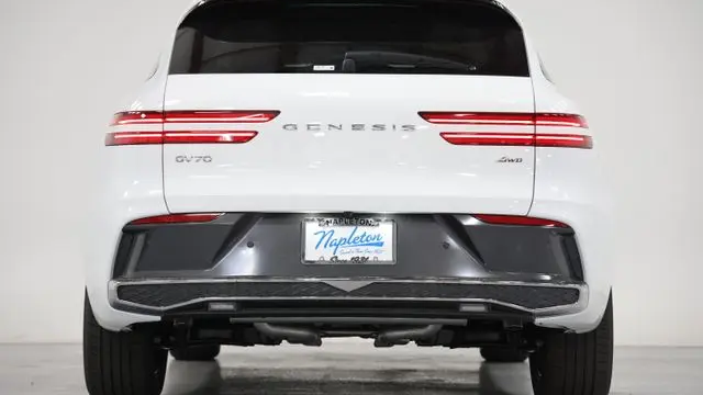 2026 Genesis GV70 2.5T Select