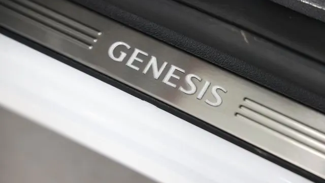 2026 Genesis GV70 2.5T Select