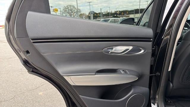 2024 Genesis GV70 2.5T Standard
