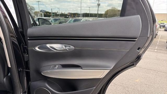 2024 Genesis GV70 2.5T Standard