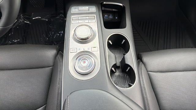 2024 Genesis GV70 2.5T Standard