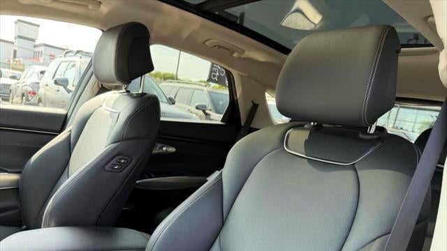 2024 Genesis GV70 2.5T Standard