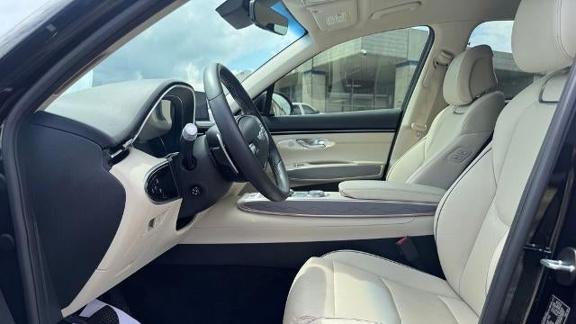 2024 Genesis GV70 2.5T Standard