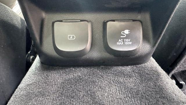 2024 Genesis GV70 2.5T Standard