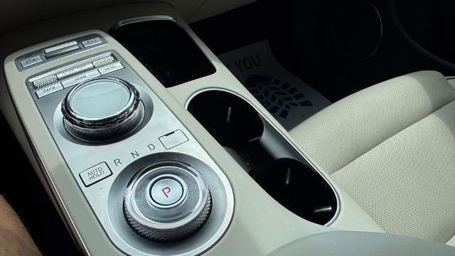 2024 Genesis GV70 2.5T Standard