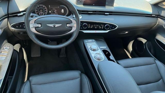 2025 Genesis GV70 2.5T Standard