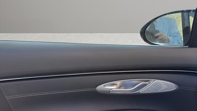 2025 Genesis GV70 2.5T Standard
