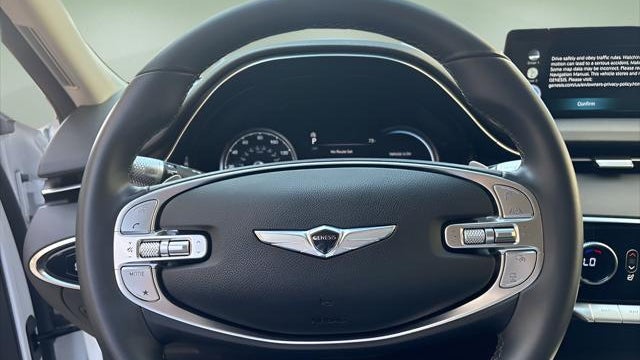 2025 Genesis GV70 2.5T Standard