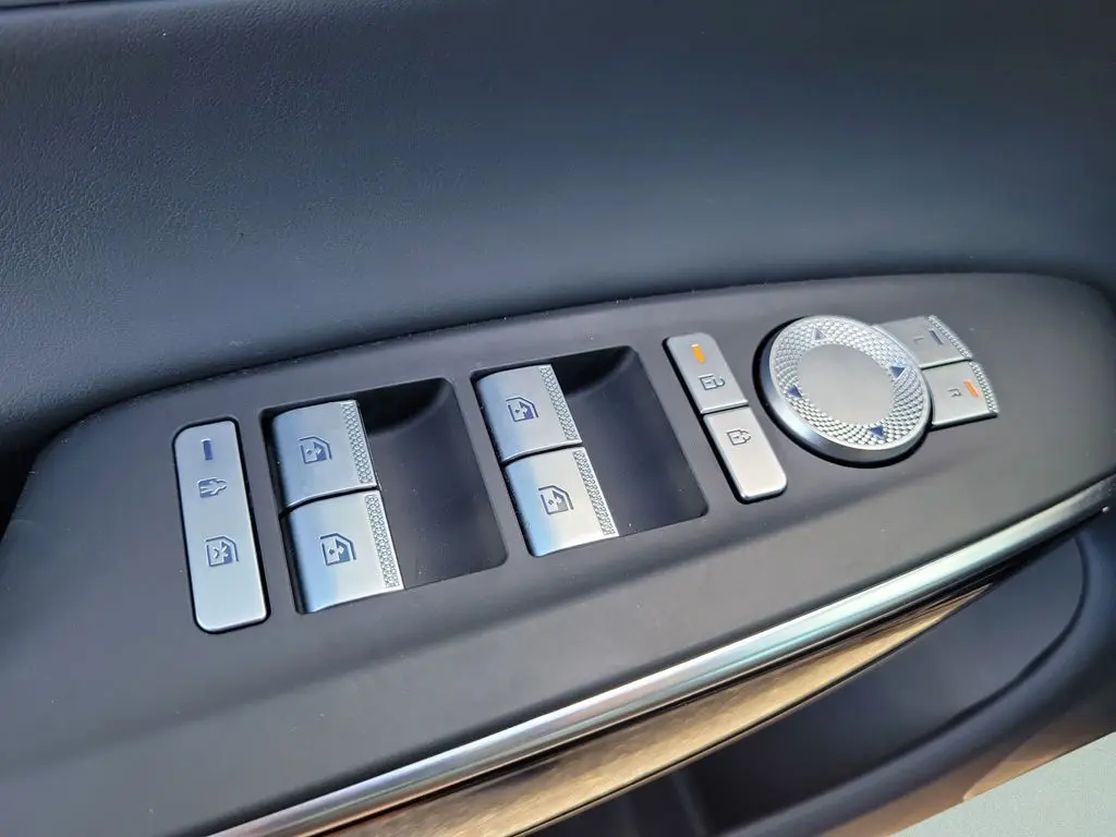 2026 Genesis Gv70 - $46,499