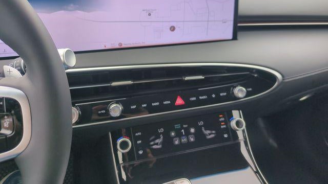2026 Genesis GV70 2.5T Standard