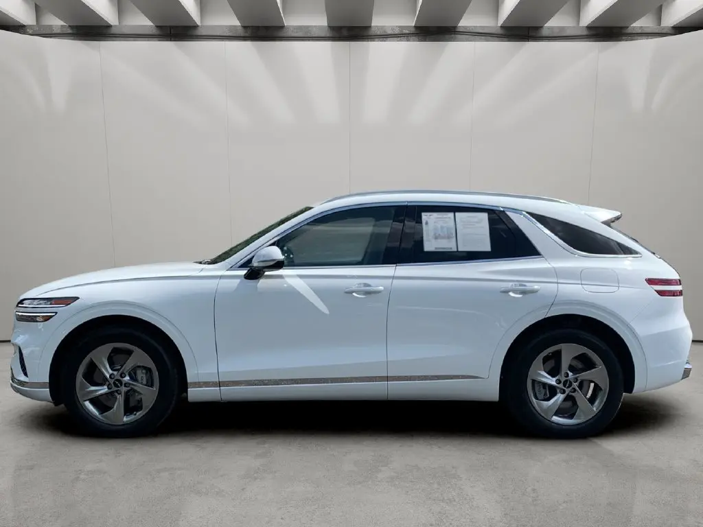 2026 Genesis Gv70 - $43,654