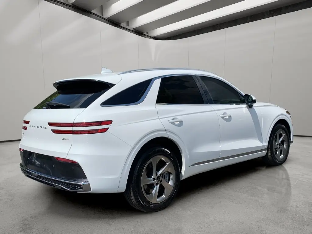 2026 Genesis Gv70 - $43,654