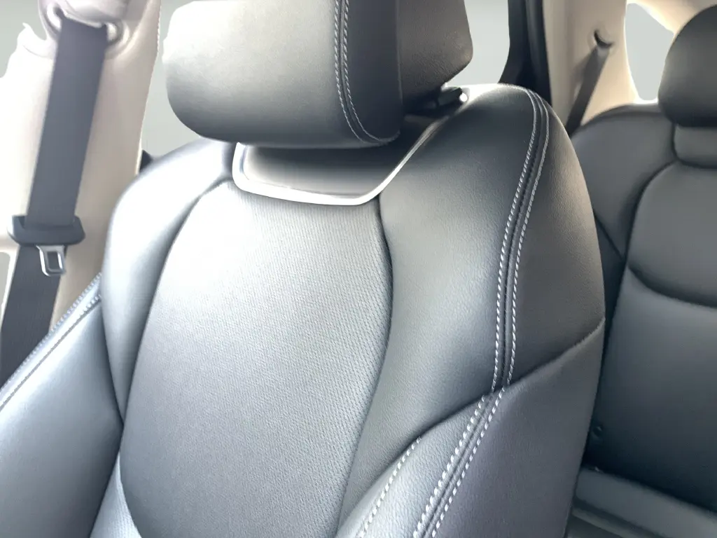 2026 Genesis Gv70 - $43,654