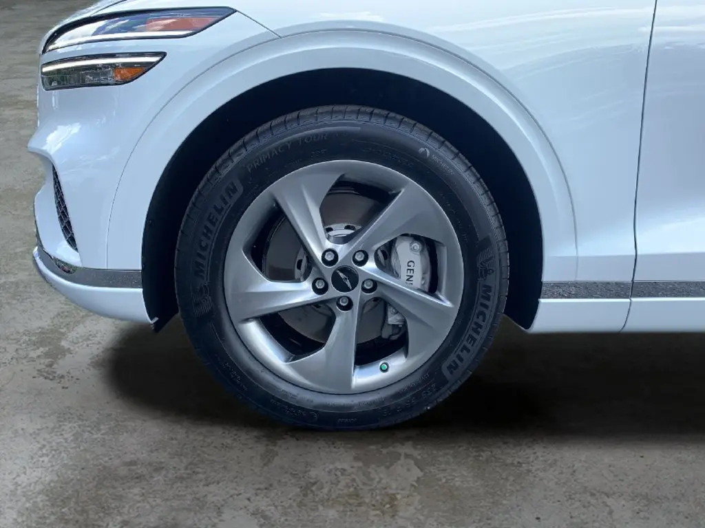 2026 Genesis Gv70 - $43,654