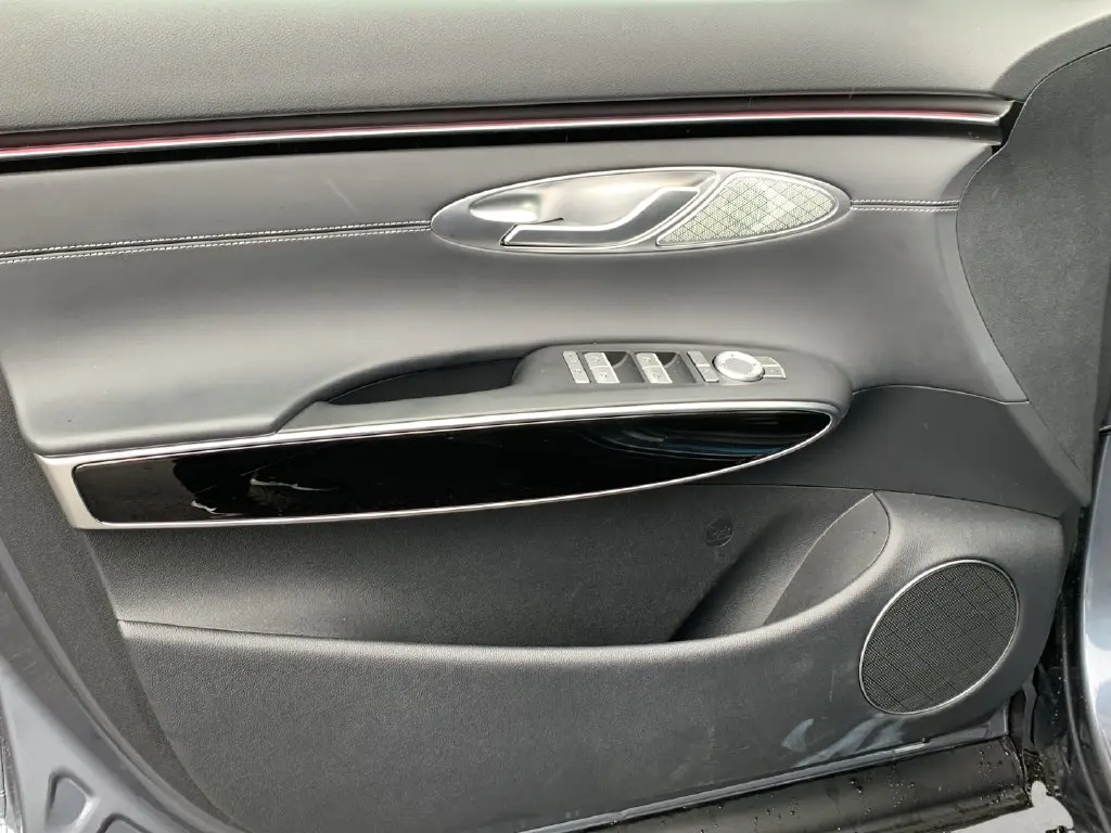 2026 Genesis Gv70 - $43,808