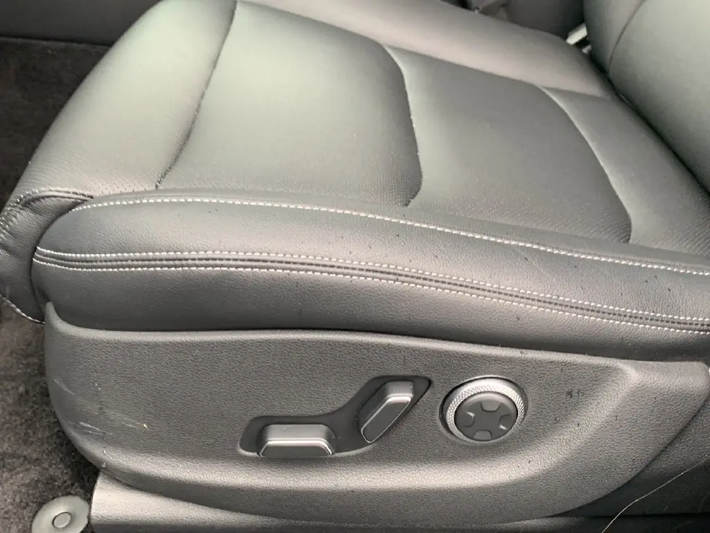 2026 Genesis Gv70 - $43,808