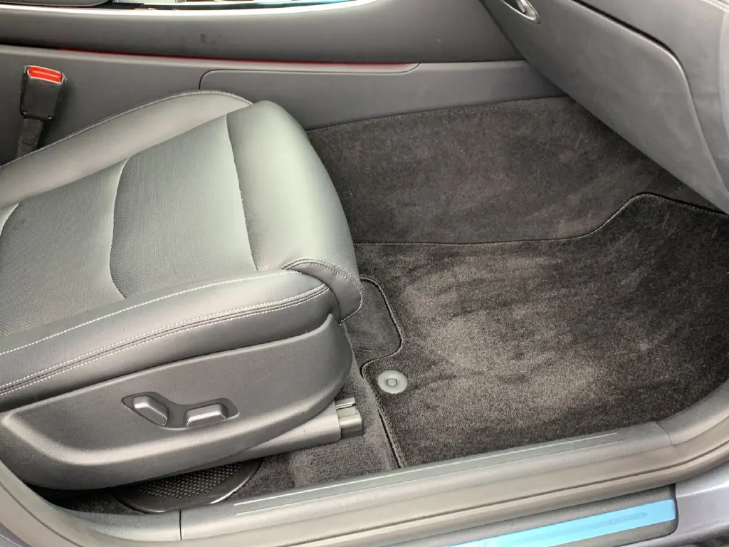 2026 Genesis Gv70 - $43,808