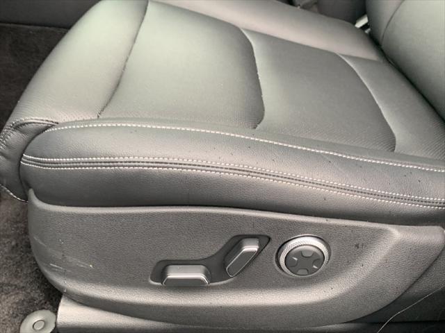 2026 Genesis Gv70 - $43,900