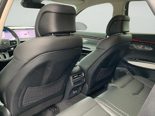 2026 Genesis Gv70 - $43,900