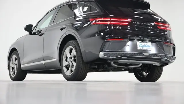 2026 Genesis GV70 2.5T Standard