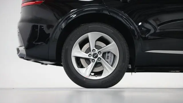 2026 Genesis GV70 2.5T Standard