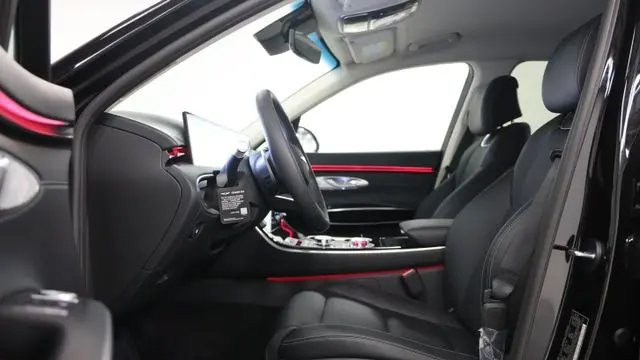 2026 Genesis GV70 2.5T Standard
