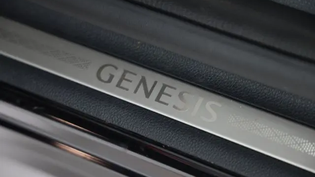 2026 Genesis GV70 2.5T Standard