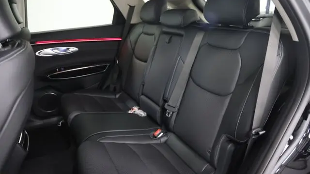 2026 Genesis GV70 2.5T Standard