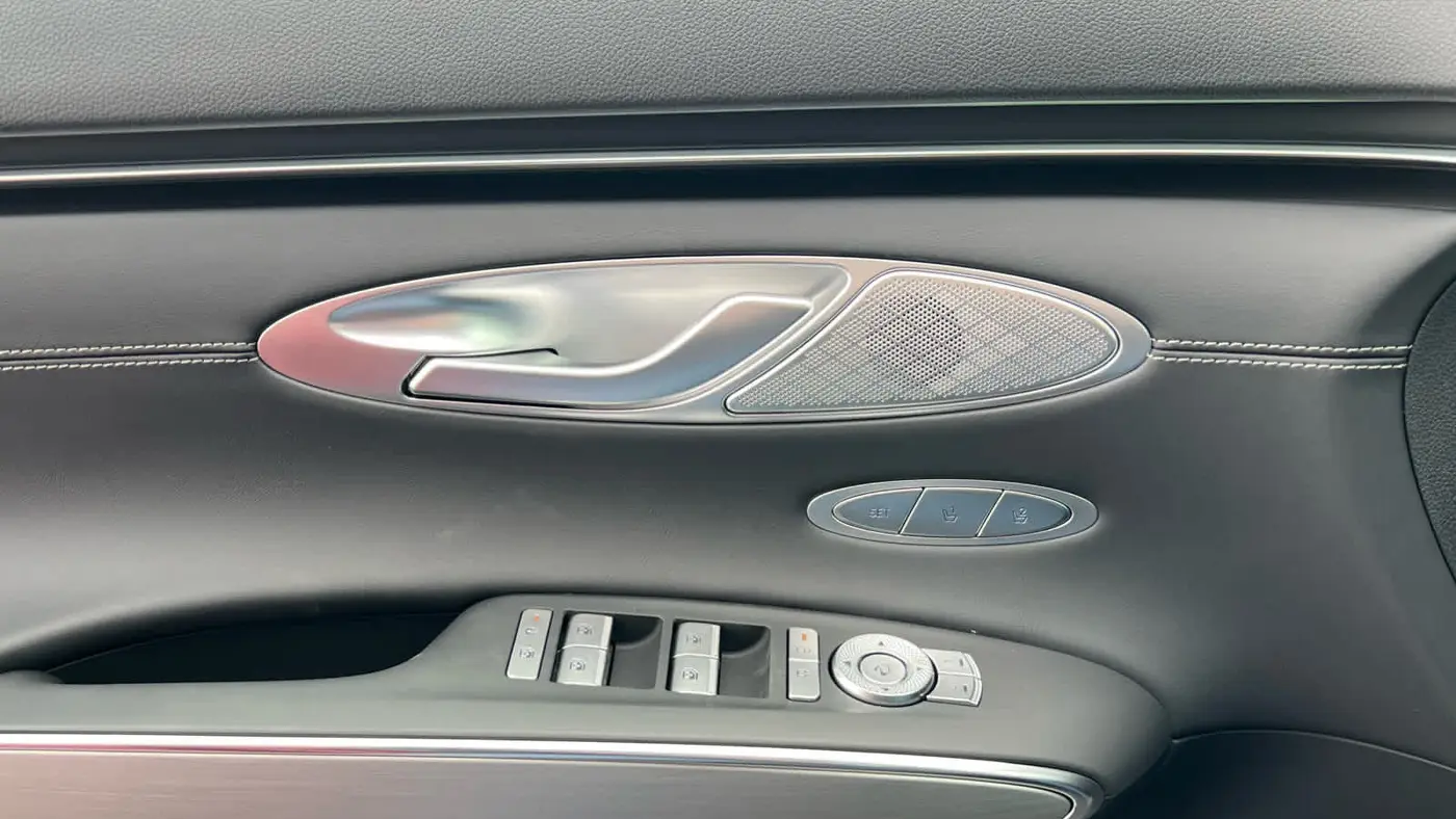 2026 Genesis GV70 2.5T Select